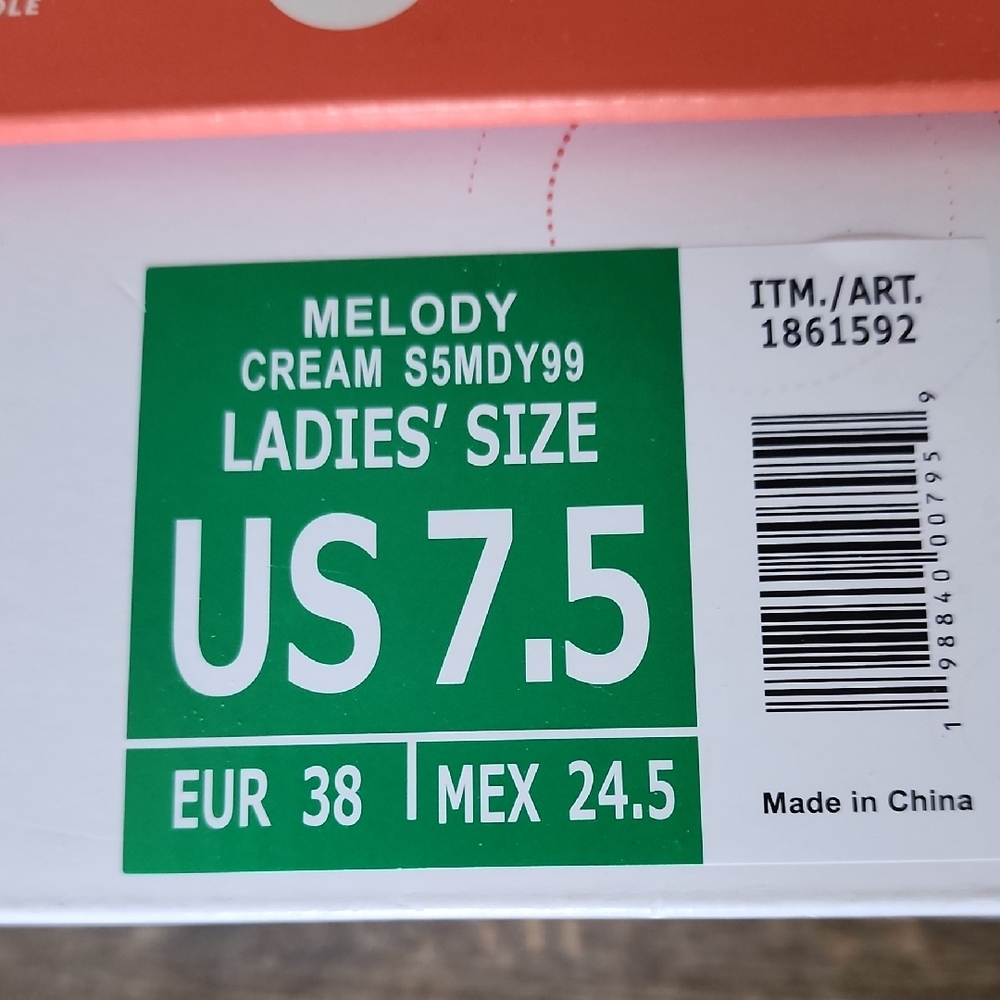 Women's Cream Athletic Shoes - Picture 4 of 12